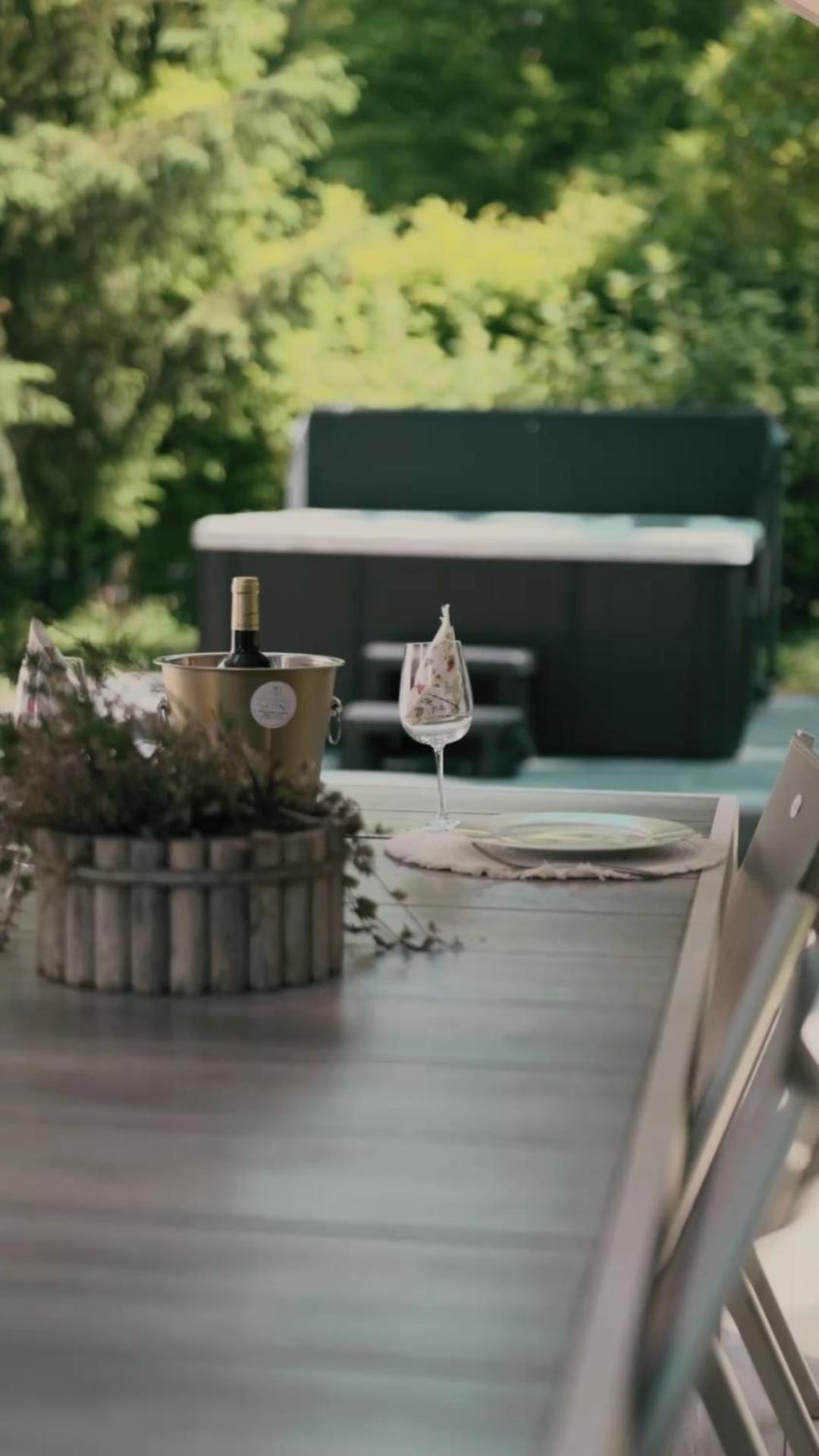 Le Colibri Spa Jacuzzi Durbuy Zewnętrze zdjęcie
